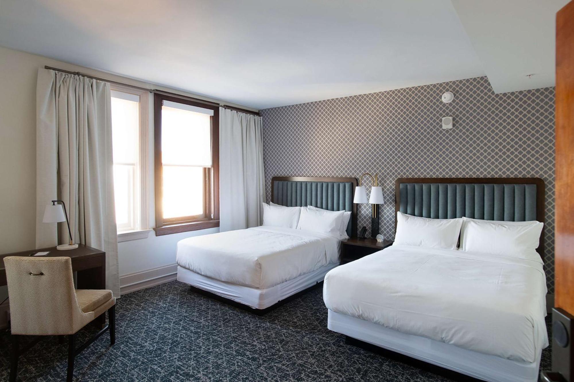Hotel Petersburg, Tapestry Collection By Hilton ภายนอก รูปภาพ
