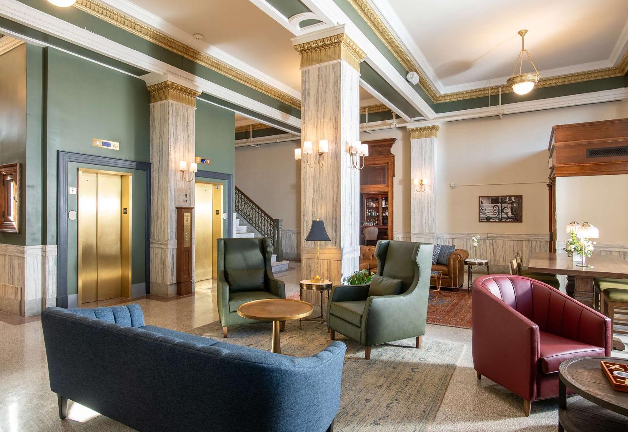 Hotel Petersburg, Tapestry Collection By Hilton ภายนอก รูปภาพ